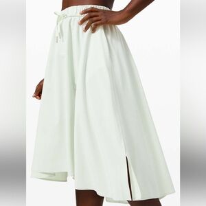 LULULEMON Time to Flounce Skirt in Springtime Size 10